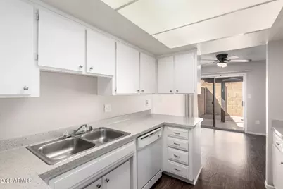 5258 S Monaco Drive, Tempe, AZ 85283 - Photo 12