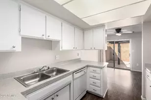 5258 S Monaco Dr, Tempe, AZ 85283 - Photo 12