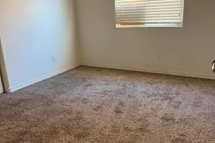 5623 S 27th Dr, Phoenix, AZ 85041 - Photo 6