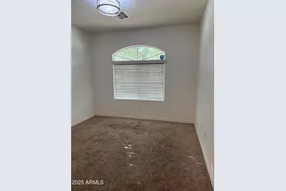 5623 S 27th Drive, Phoenix, AZ 85041 - Photo 8
