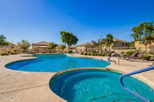 8117 W Groom Creek Rd, Phoenix, AZ 85043 - Photo 32