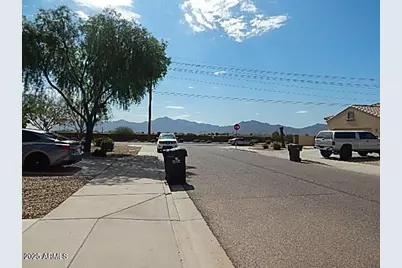 5021 S 99th Drive, Tolleson, AZ 85353 - Photo 12