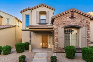 3964 E Cat Balue Dr, Phoenix, AZ 85050 - Photo 2