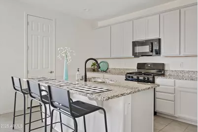 11009 W Harrison Street, Avondale, AZ 85323 - Photo 4