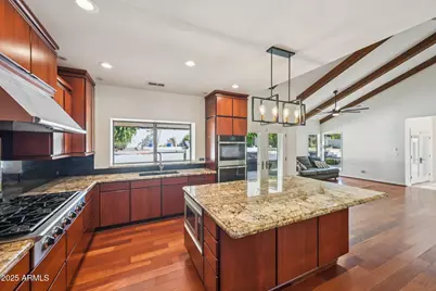 540 E Cercado Lane, Litchfield Park, AZ 85340 - Photo 16