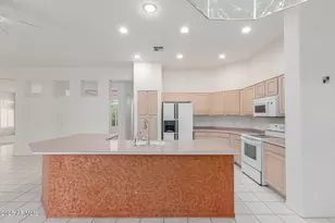 14211 W Horizon Dr, Sun City West, AZ 85375 - Photo 10