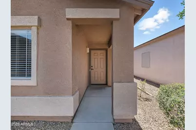1751 E Cowboy Cove Trail, San Tan Valley, AZ 85143 - Photo 4