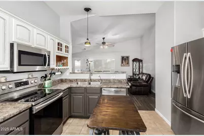 23103 W Lasso Lane, Buckeye, AZ 85326 - Photo 6