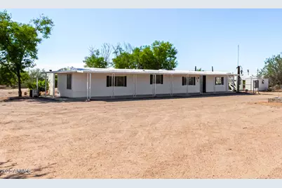 875 W Smoketree Street, Apache Junction, AZ 85120 - Photo 1