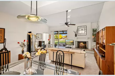 11625 N 40th Way, Phoenix, AZ 85028 - Photo 1