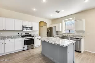 13626 W Lisbon Ln, Surprise, AZ 85379 - Photo 6