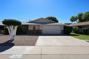 10410 W Saratoga Cir, Sun City, AZ 85351 - Photo 2