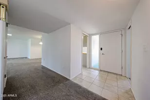 10410 W Saratoga Cir, Sun City, AZ 85351 - Photo 6