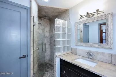 11007 N 26th Street, Phoenix, AZ 85028 - Photo 14