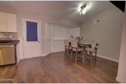 8580 W Mission Hills Drive, Arizona City, AZ 85123 - Photo 10