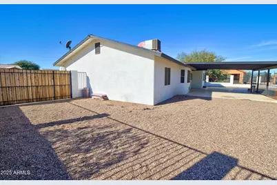 8580 W Mission Hills Drive, Arizona City, AZ 85123 - Photo 28