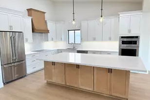 8849 W Port Royale Ln, Peoria, AZ 85381 - Photo 1