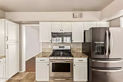 4617 E Catalina Drive, Phoenix, AZ 85018 - Photo 32