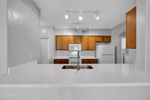 955 E Knox Rd, Chandler, AZ 85225 - Photo 6