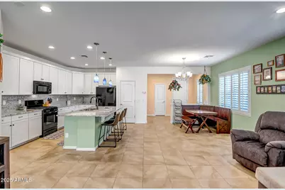 733 S 198th Lane, Buckeye, AZ 85326 - Photo 6