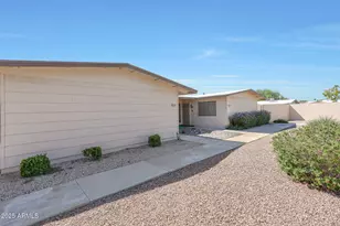 10246 W Palmeras Dr, Sun City, AZ 85373 - Photo 6