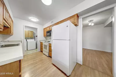 10246 W Palmeras Drive, Sun City, AZ 85373 - Photo 12