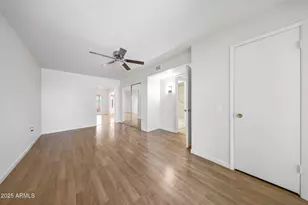 10246 W Palmeras Dr, Sun City, AZ 85373 - Photo 4