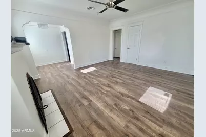 2112 N 24th Place, Phoenix, AZ 85008 - Photo 12