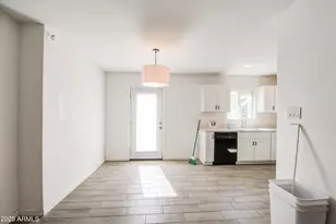 203 W Mission Ln, Phoenix, AZ 85021 - Photo 12