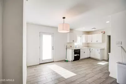 203 W Mission Lane, Phoenix, AZ 85021 - Photo 8