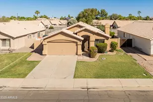 1046 W Tremaine Ave, Gilbert, AZ 85233 - Photo 2