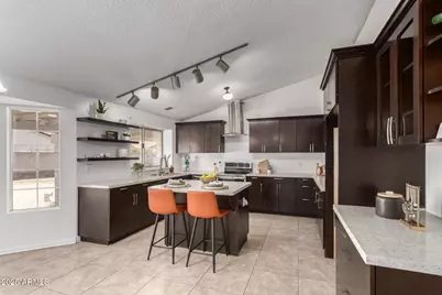 3419 N 70th Avenue, Phoenix, AZ 85033 - Photo 8