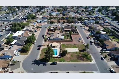 3419 N 70th Avenue, Phoenix, AZ 85033 - Photo 30