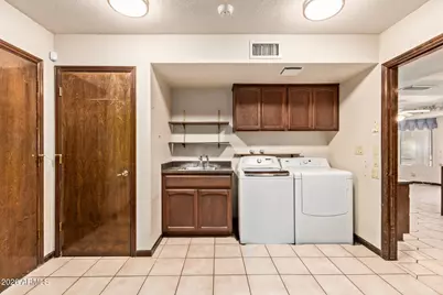 8651 E Thoroughbred Trail, Scottsdale, AZ 85258 - Photo 16