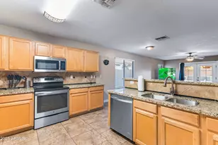 2113 W Nancy Ln, Phoenix, AZ 85041 - Photo 10