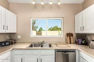 6215 N 21st Dr, Phoenix, AZ 85015 - Photo 8