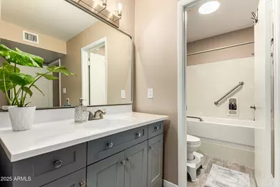 6215 N 21st Drive, Phoenix, AZ 85015 - Photo 16