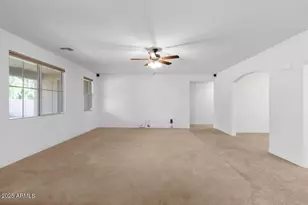 18306 W Beck Ln, Surprise, AZ 85388 - Photo 18