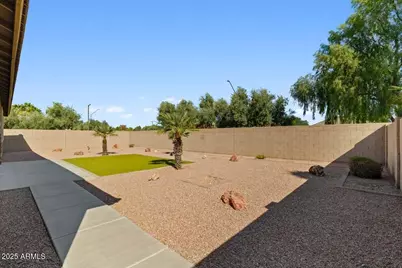 18306 W Beck Lane, Surprise, AZ 85388 - Photo 34