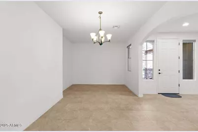 18306 W Beck Lane, Surprise, AZ 85388 - Photo 6