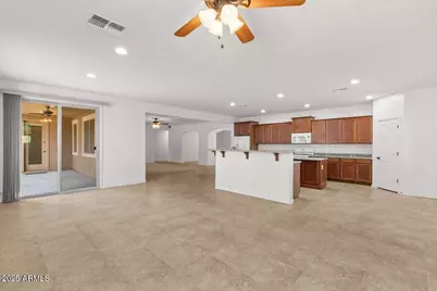 18306 W Beck Lane, Surprise, AZ 85388 - Photo 12