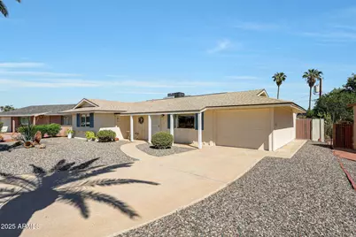 10516 W Snead Drive, Sun City, AZ 85351 - Photo 6