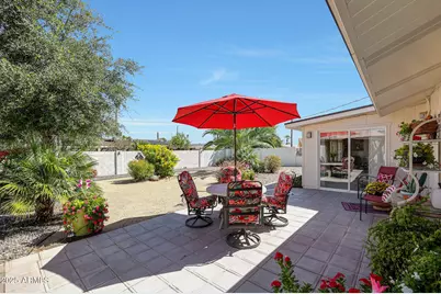 10516 W Snead Drive, Sun City, AZ 85351 - Photo 42