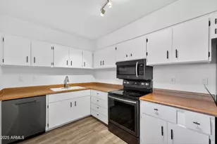 3655 N 5th Ave, Phoenix, AZ 85013 - Photo 12