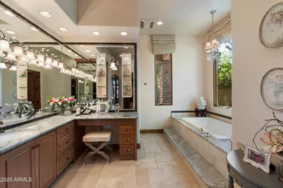 6624 N 66th Place N, Paradise Valley, AZ 85253 - Photo 18