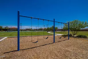 18200 W La Senda Dr, Surprise, AZ 85387 - Photo 30