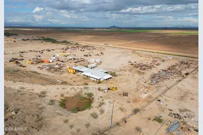 20678 N Warren Road, Maricopa, AZ 85139 - Photo 2