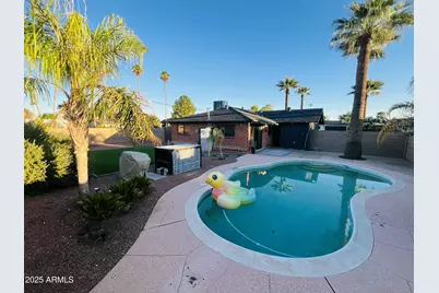 8348 E Sells Drive, Scottsdale, AZ 85251 - Photo 2
