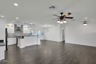 3229 E Clarendon Ave E, Phoenix, AZ 85018 - Photo 6