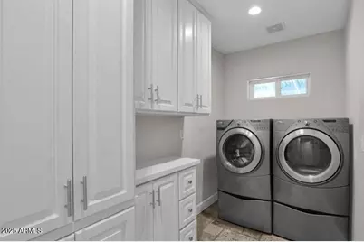 3229 E Clarendon Avenue E, Phoenix, AZ 85018 - Photo 16